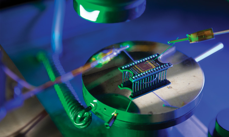 Neuromorphic vision chip