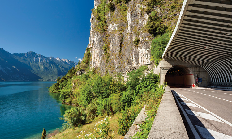 Mountain highway tunnel